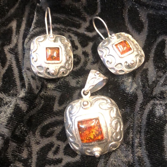 Silpada Retired Necklace/Earrings - Picture 6 of 6